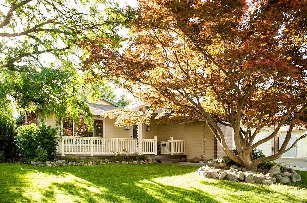 8611 Cliffwood Way photo 1