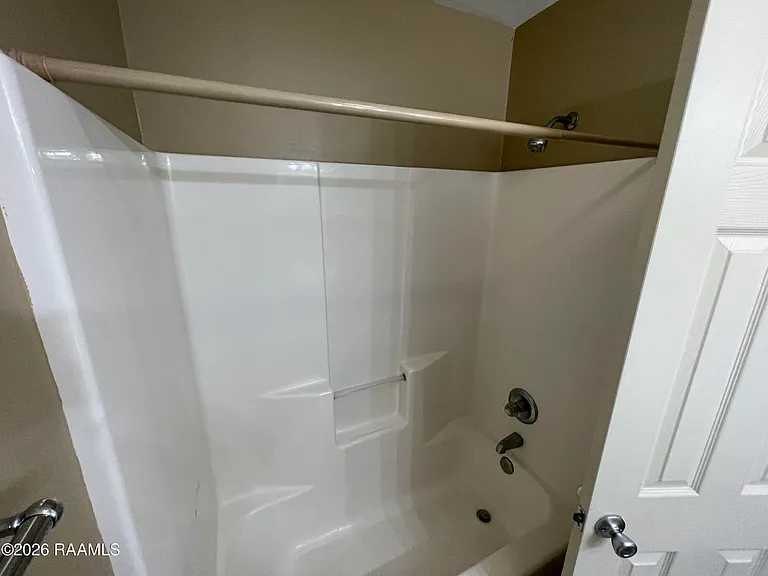 207 Rural St #B — Photo 9