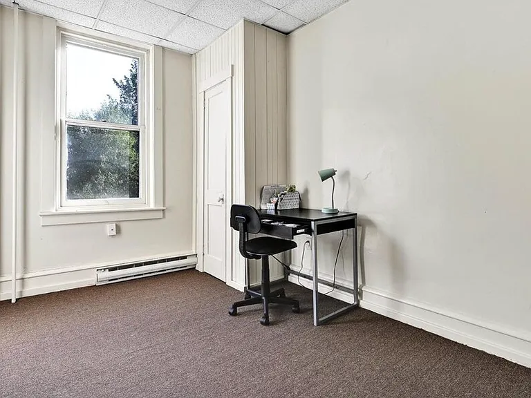 Kutztown Crashpads- Affordable Student Housing Available 2026-2027 School Year — Photo 11