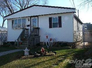 160 Alice Ave, Oceanside, NY 11572