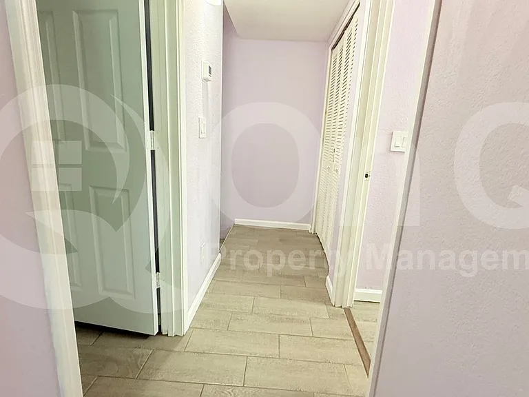 1442 N 53rd Dr — Photo 13