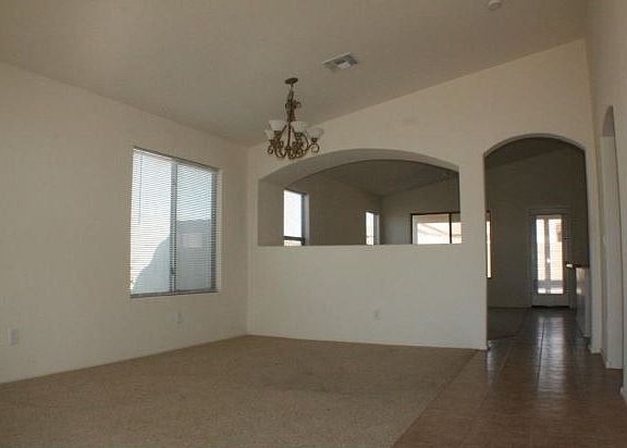 3rd image of 44936 W Juniper Ave