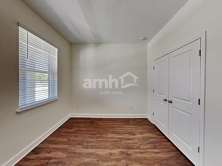 1131 Walden Pond Dr — Photo 27
