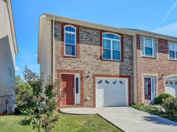 867 Walhalla Ct, Roanoke, VA 24019