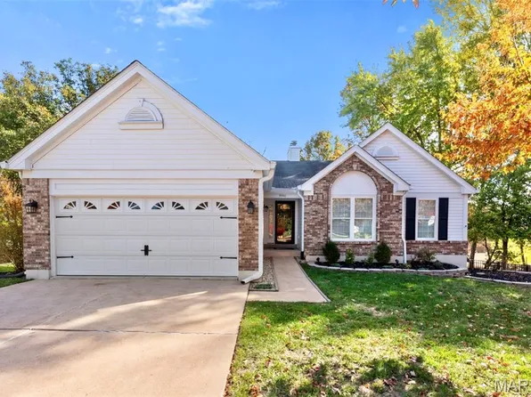9440 Dennison Grove Ct, Saint Louis, MO 63126