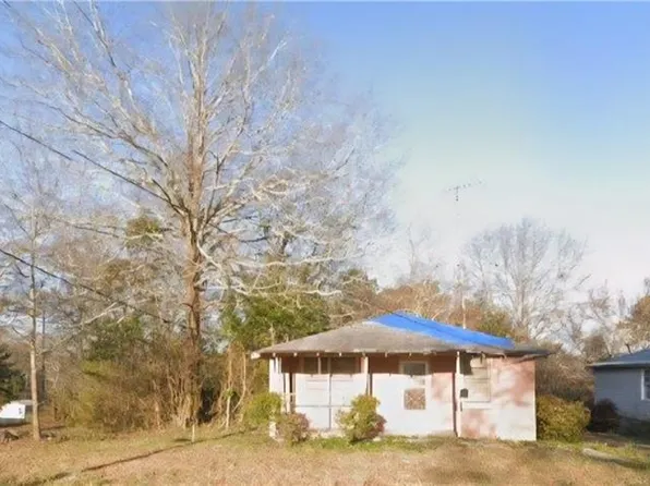 83 Ridgeway Dr, Commerce, GA 30529