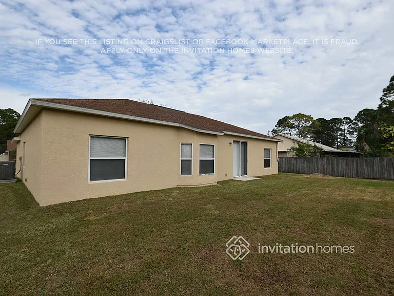 1440 Kaslo Cir NW — Photo 9