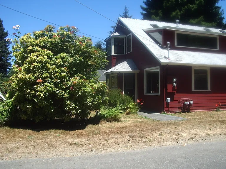 Fern Way — Photo 1