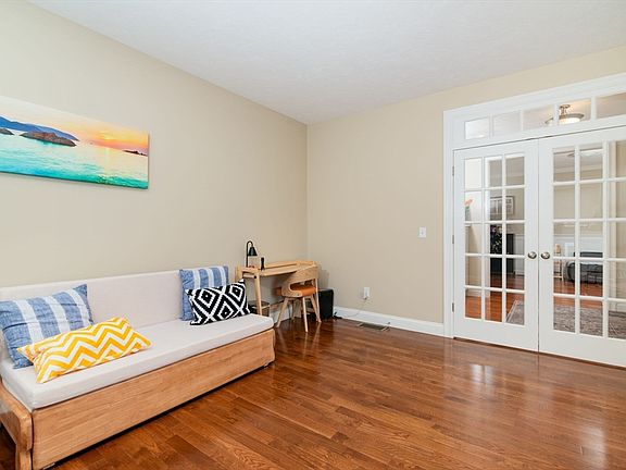 5th image of 51 Tamarack Rd