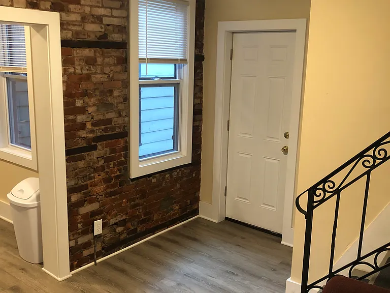135 Gibbs St — Photo 6