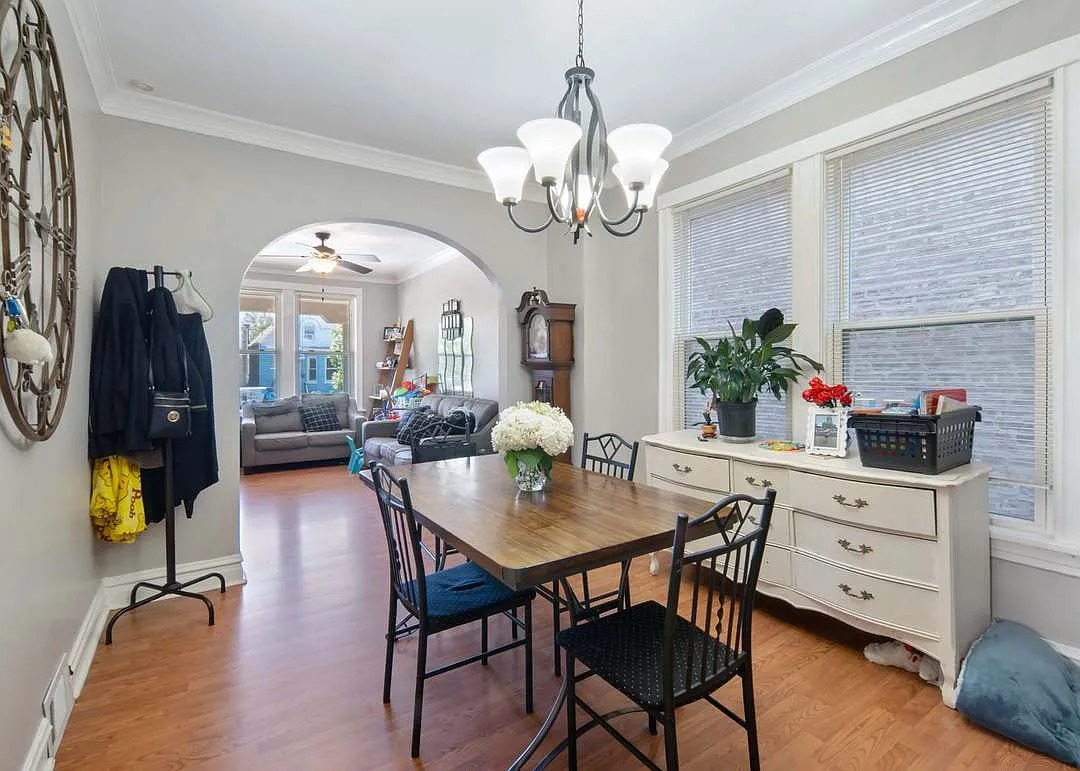3 bed, $2,400 — Photo 4