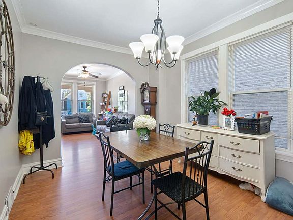4th image of 3402 W Beach Ave #1