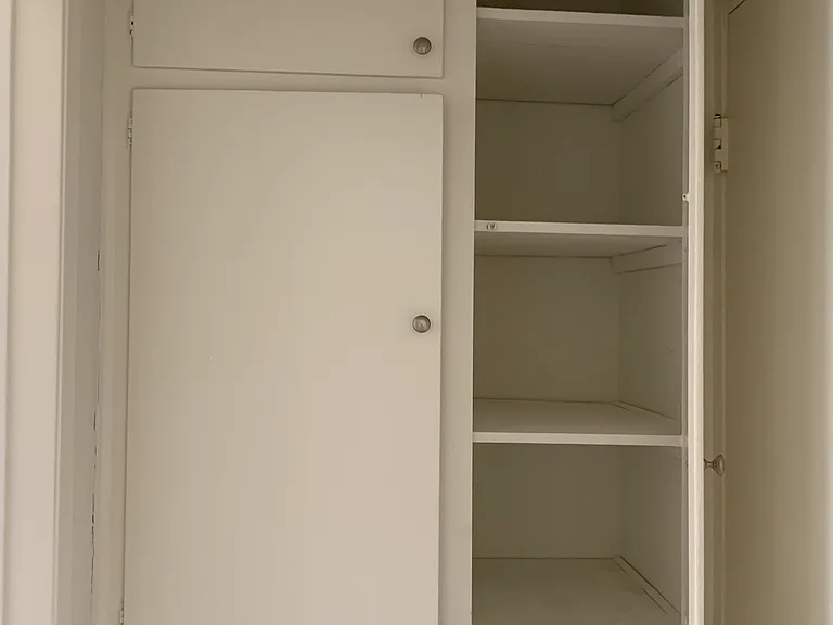 454 S Oak Knoll Ave #6 — Photo 6
