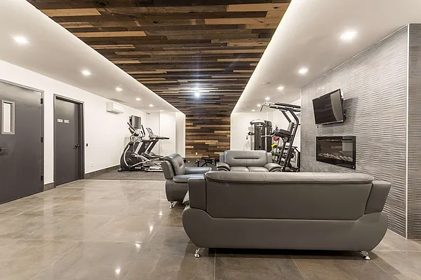 Rented by Evergreen Apartments BK | media 26