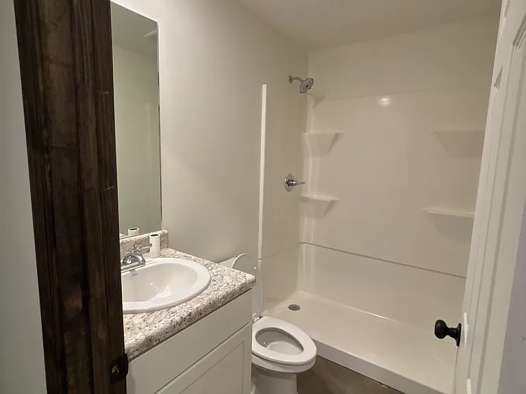 1581 White Plains Rd #B — Photo 7