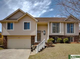 7256 N 76th St, Omaha, NE 68122