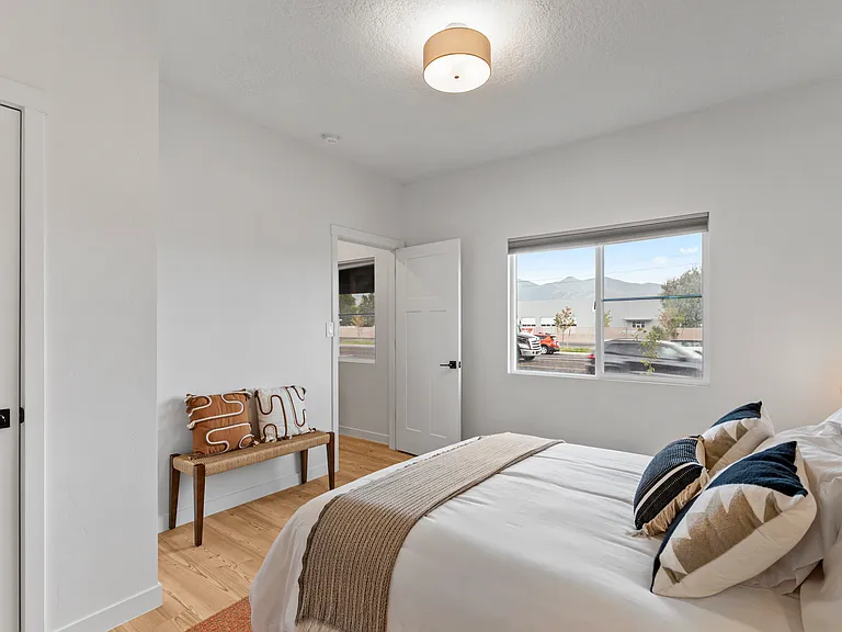2641 S 7200 W — Photo 11