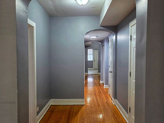 4th image of 7943 S Essex Ave #3