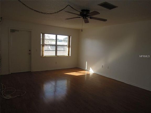 5th image of 5501 80th St N Unit 109