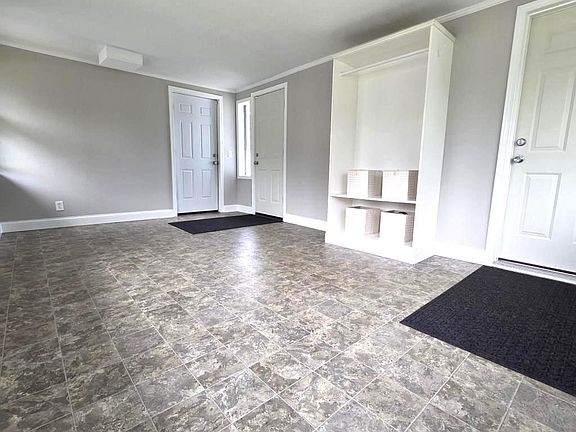 4th image of 8542 Greystone Ave S