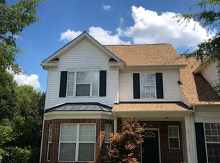 10205 Jacobs Creek Dr, Charlotte, NC 28270