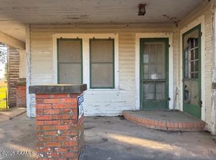 211 Bertinot Rd, Opelousas, LA 70570