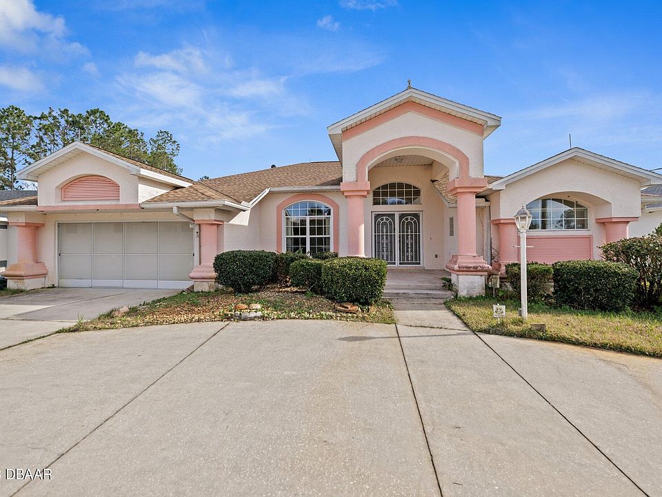 1st image of 6 Wood Clift Ln