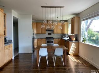 15 Packard Ct, Napa, CA 94558