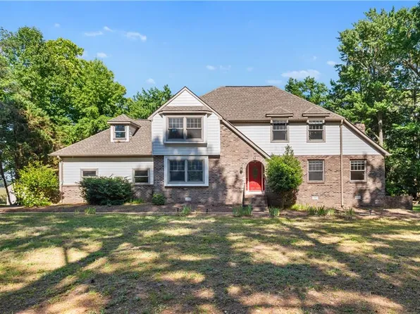 8 Ventnor Vw, Carrollton, VA 23314