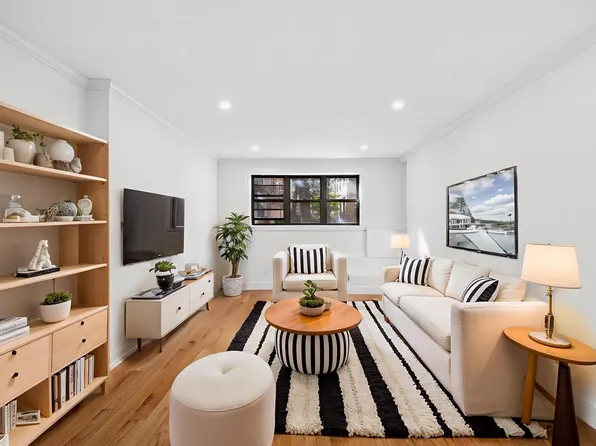 413 E 84th St APT 23, New York, NY 10028