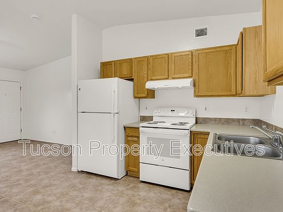 2nd image of 2666 N Winstel Blvd #2