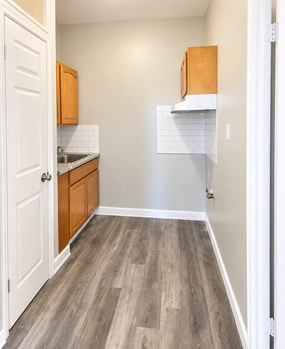 805 Broadway — Photo 1