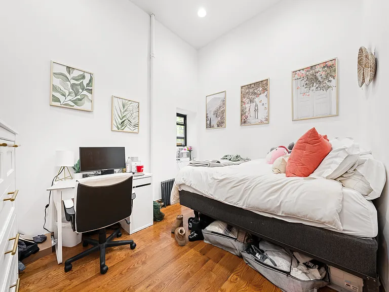 321 E 14th St #2B — Photo 5