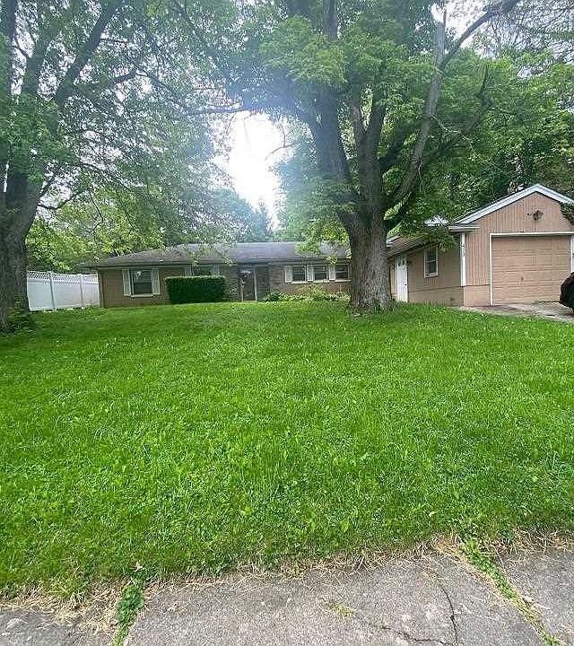 1st image of 411 S 16th St