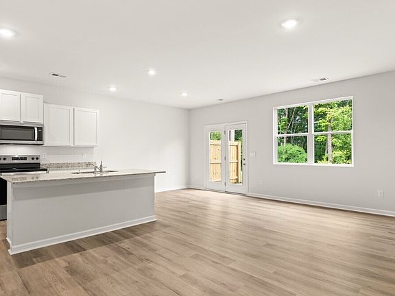 3rd image of 3043 Ryker Rd