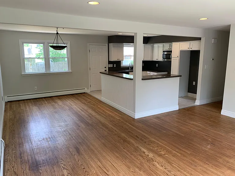 525 Cypress St — Photo 8