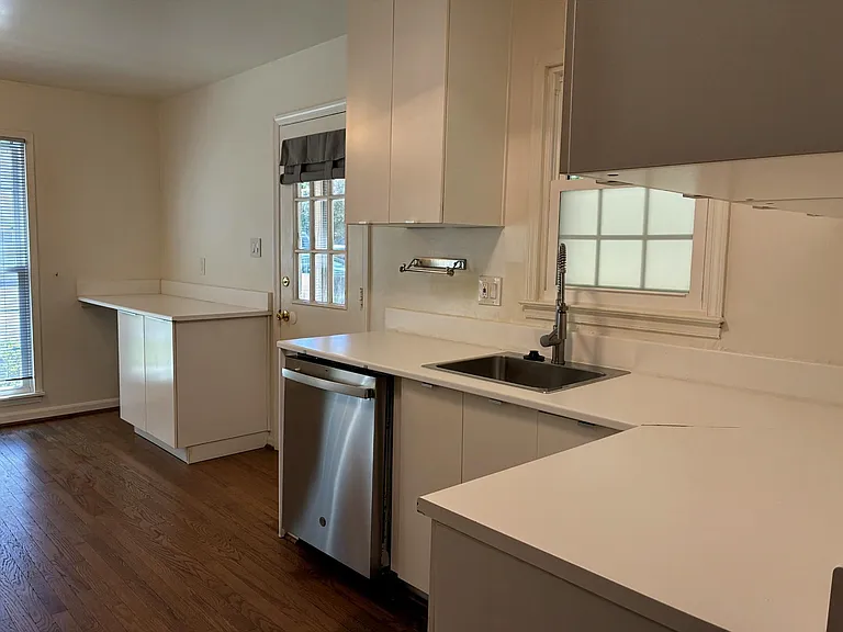 4834 King Solomon Dr — Photo 9