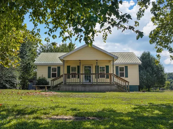 453 Lands Rd, Fyffe, AL 35971