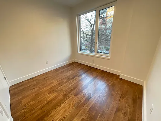 Rented by Tapiro Realty | media 3