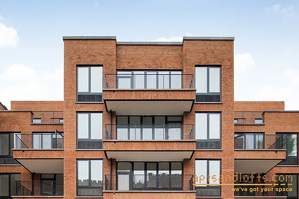 Rented by aptsandlofts.com | media 24