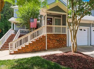 8311 Hempshire Pl APT 204, Raleigh, NC 27613