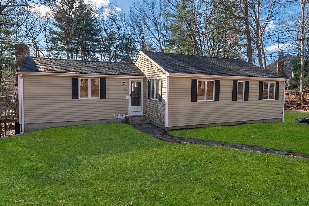 194 Circuit St, Hanover, MA 02339 Zillow
