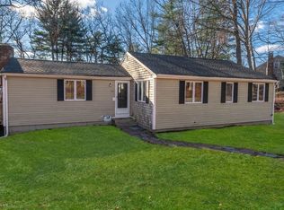 194 Circuit St, Hanover, MA 02339