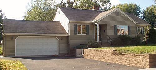 1st image of 616 Aspen Ave