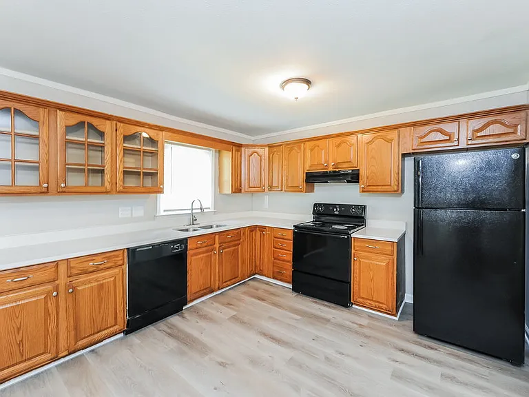 1338 W Stoneybrook Dr — Photo 4