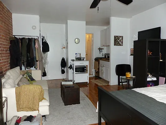 Rented by Immac Realty | media 11