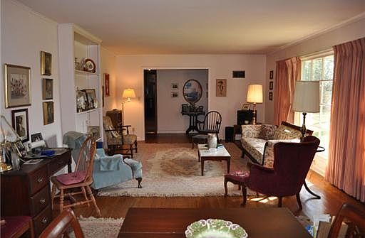 4th image of 722 Saint Augustine St