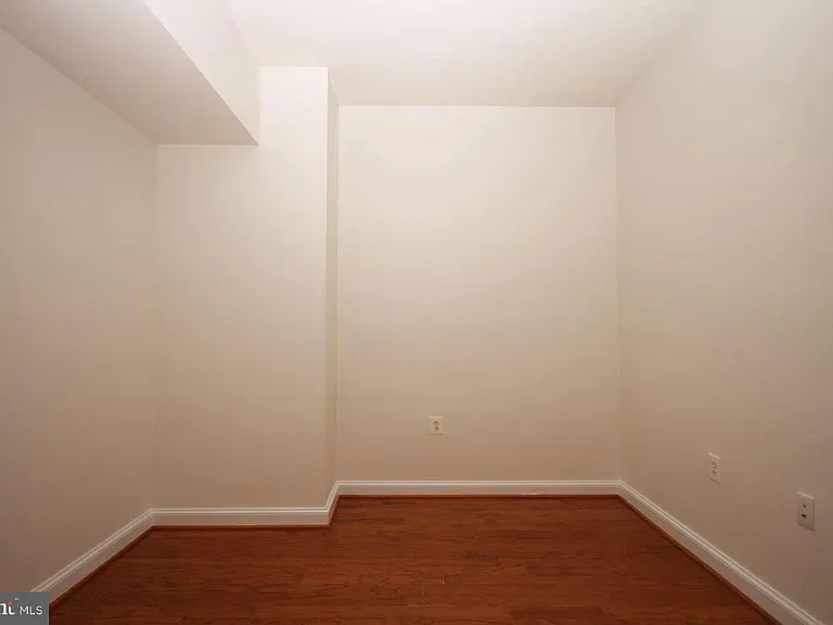 2451 Midtown Ave #16 — Photo 48