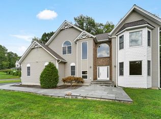 10 Zachary Taylor St, Stony Pt, NY 10980