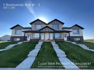 5 Rivergrove Run W #3, Lethbridge, AB T1K8E8